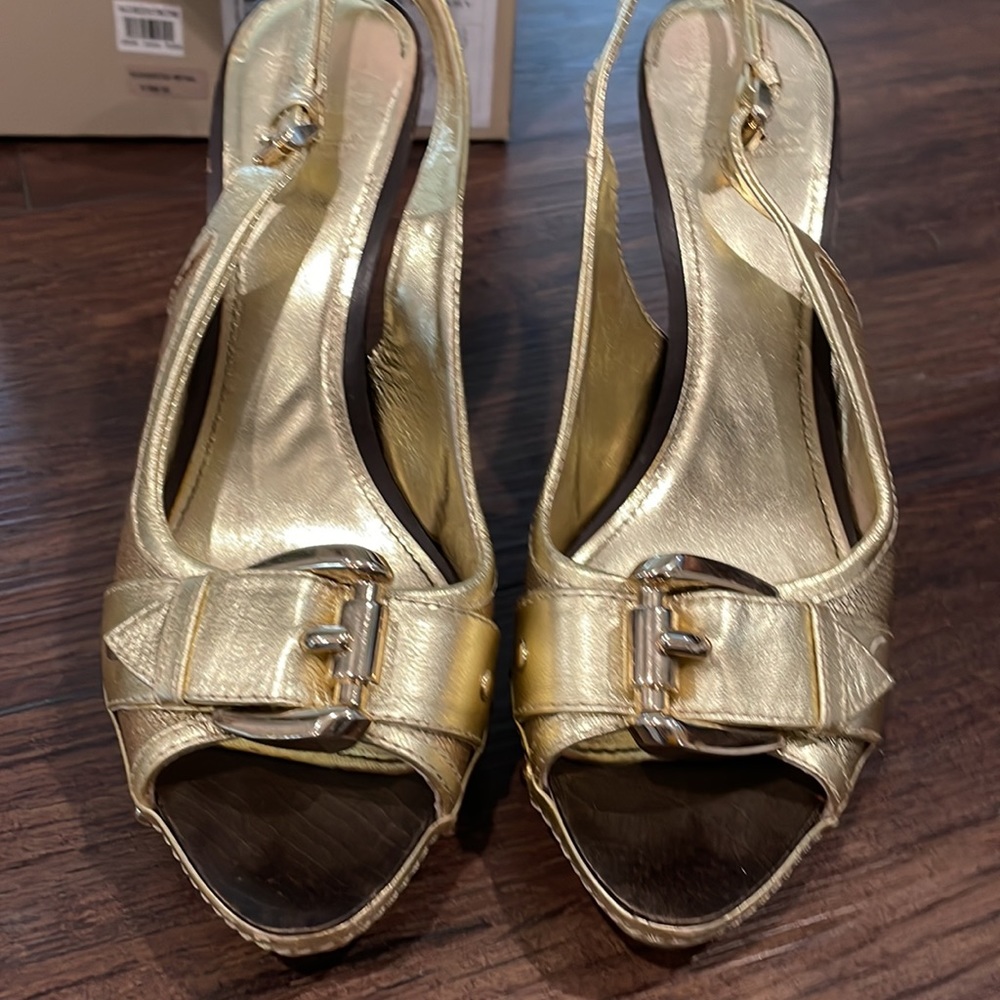 Burberry gold heels